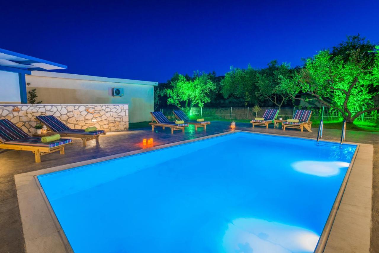 Natura Verde Villas Fiolítis 外观 照片