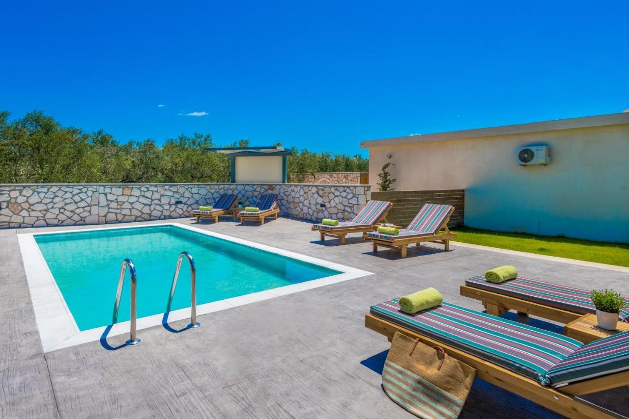 Natura Verde Villas Fiolítis 外观 照片