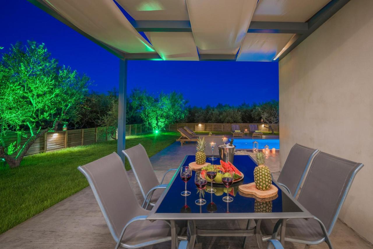Natura Verde Villas Fiolítis 外观 照片