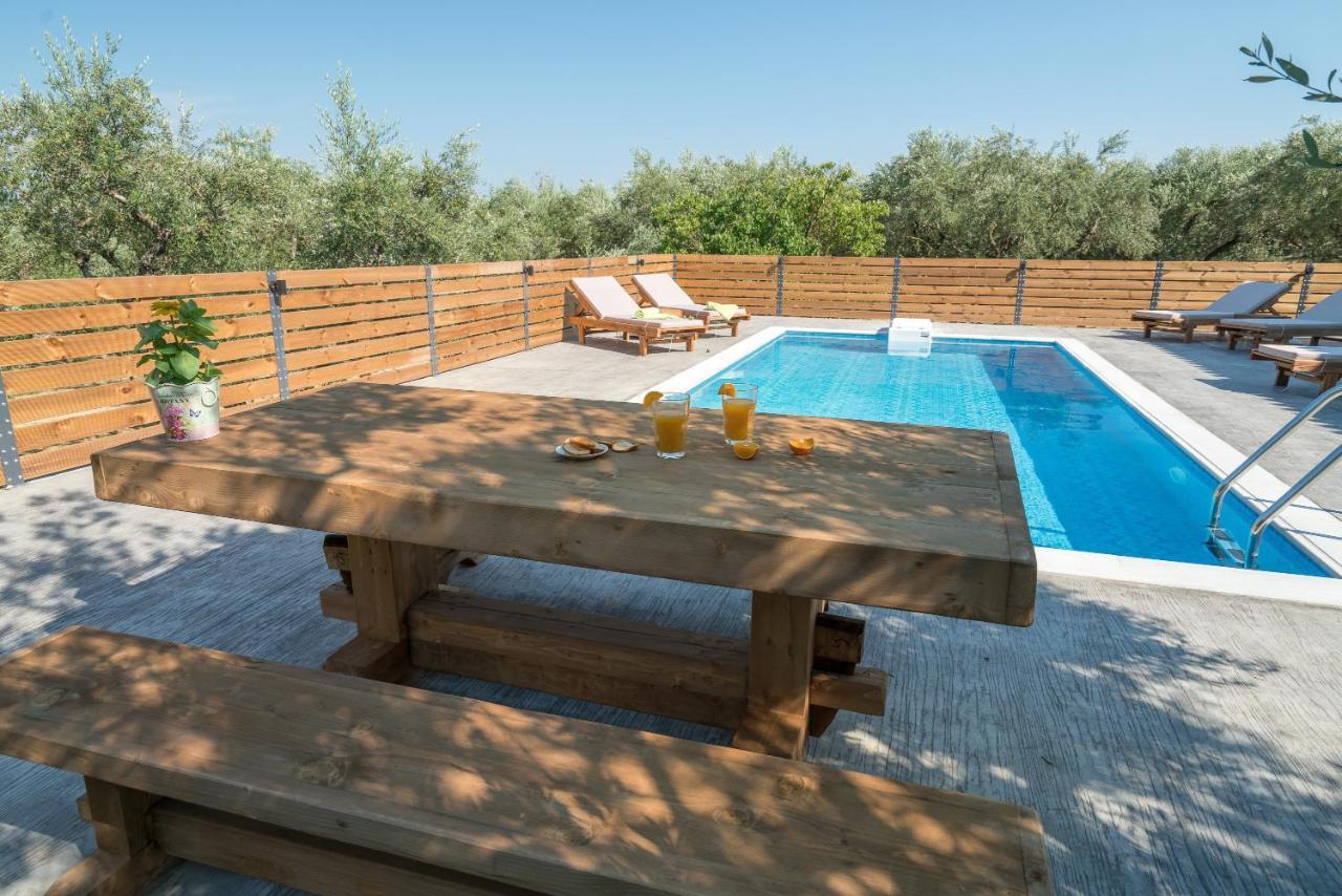 Natura Verde Villas Fiolítis 外观 照片
