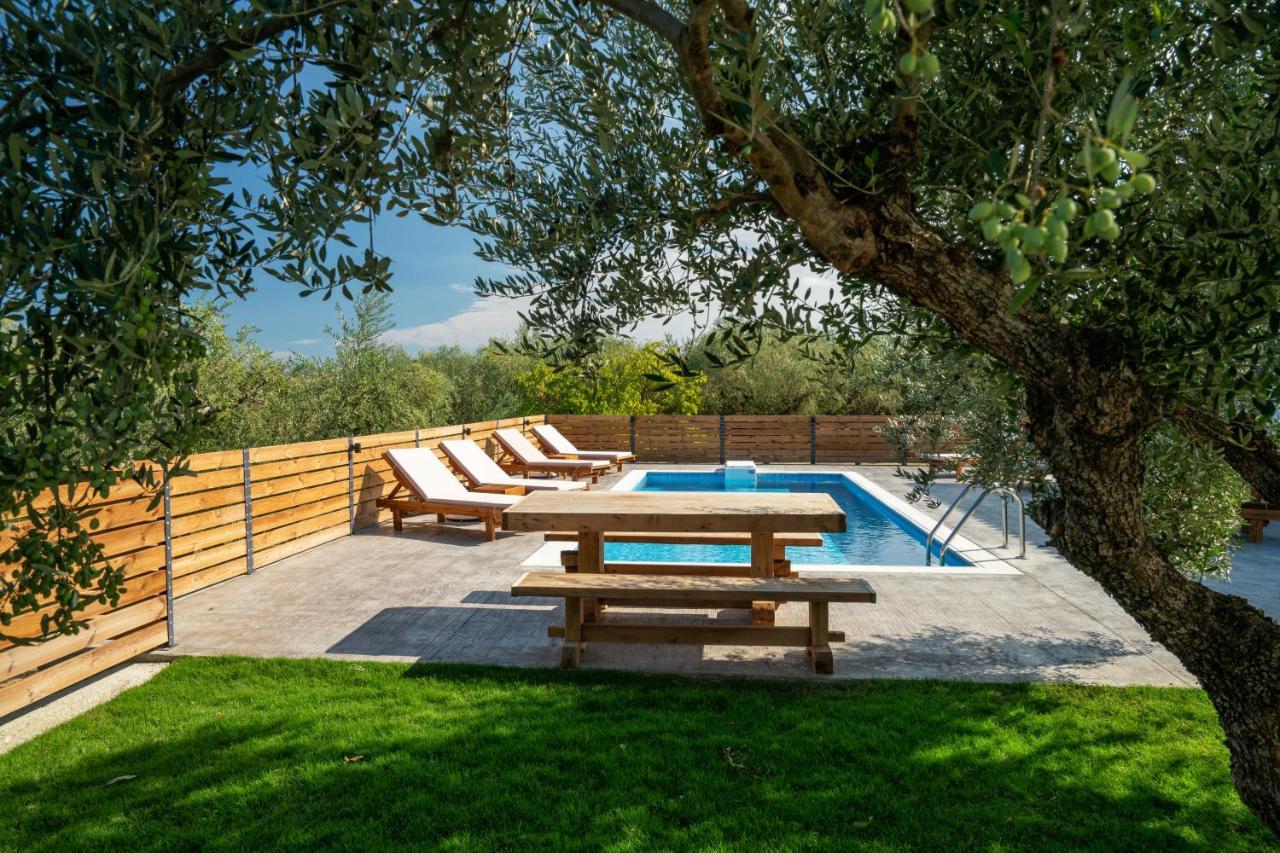 Natura Verde Villas Fiolítis 外观 照片