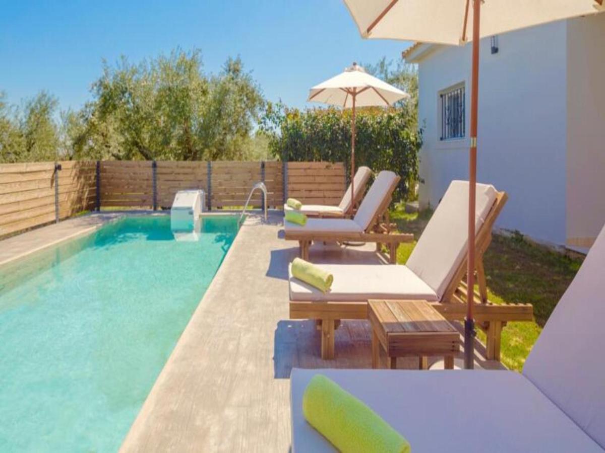Natura Verde Villas Fiolítis 外观 照片