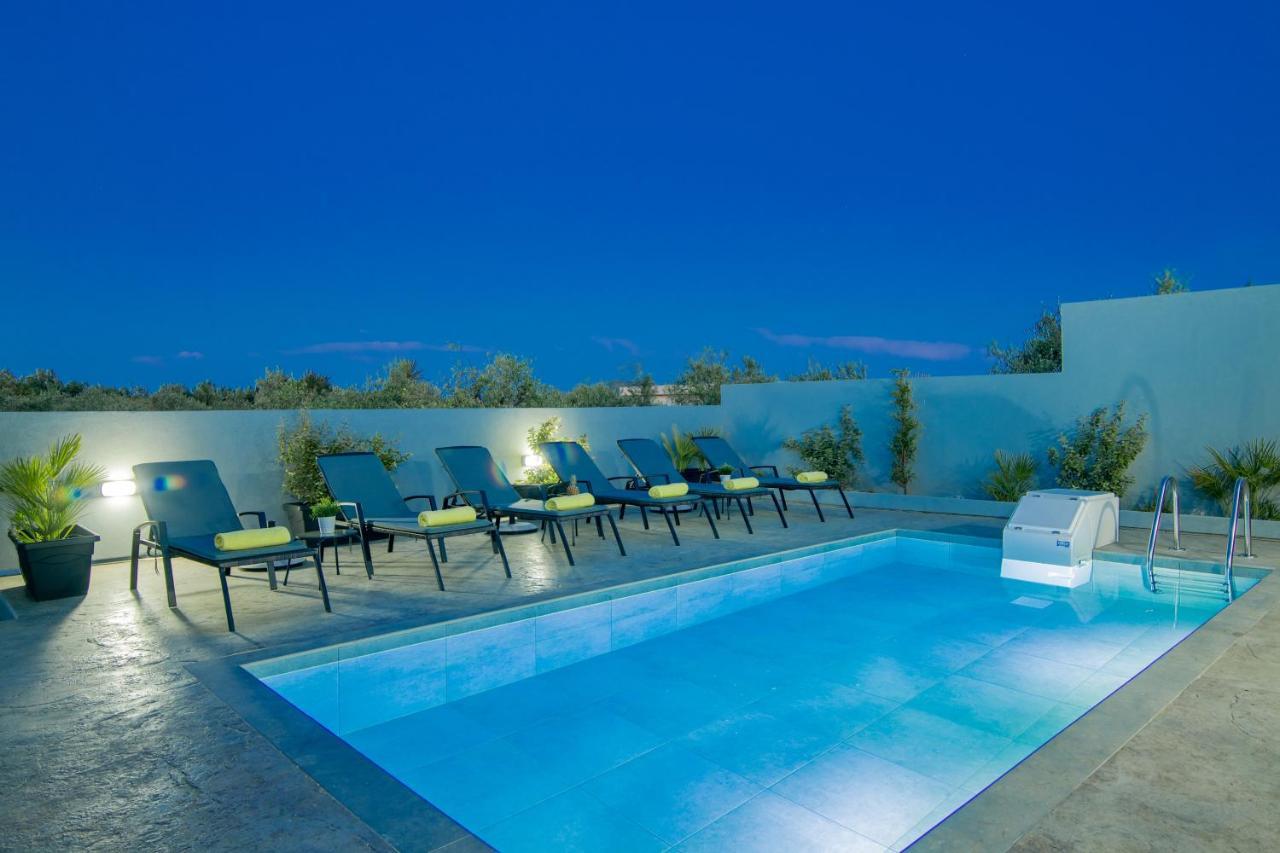 Natura Verde Villas Fiolítis 外观 照片